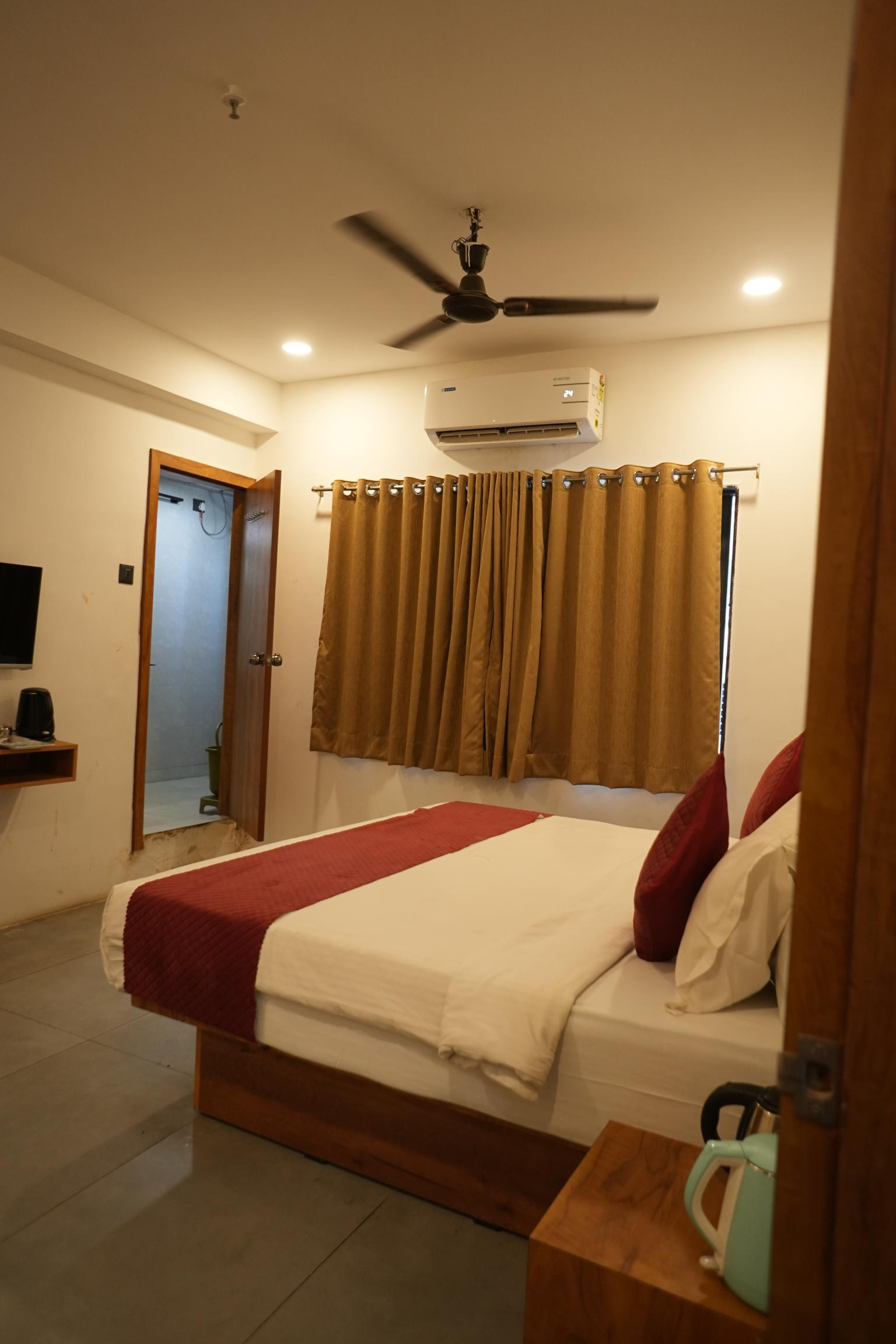 Hotel Vatika INN