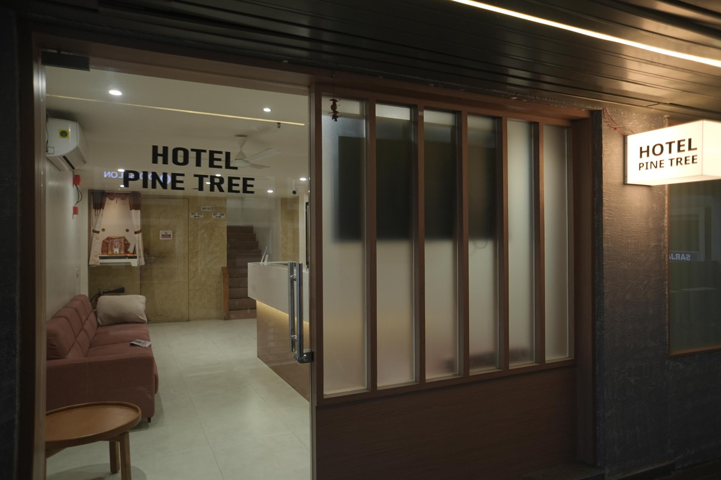 Hotel Pine Tree